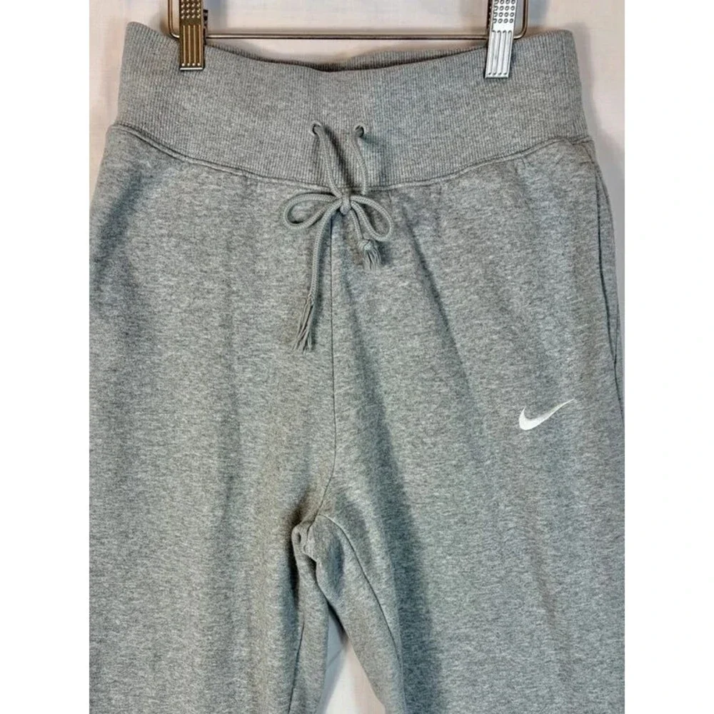 Nike joggers sweatpants